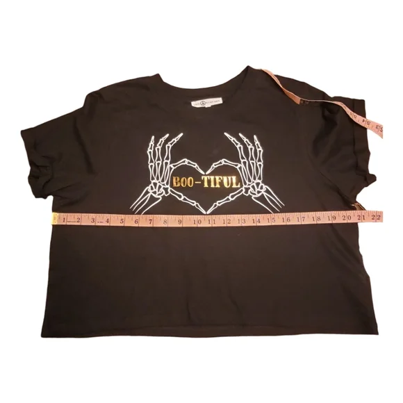 NWT Halloween Crop Top Bootiful Skelton Heart Graphic Tee Halloween Shirt L - Picture 6 of 13